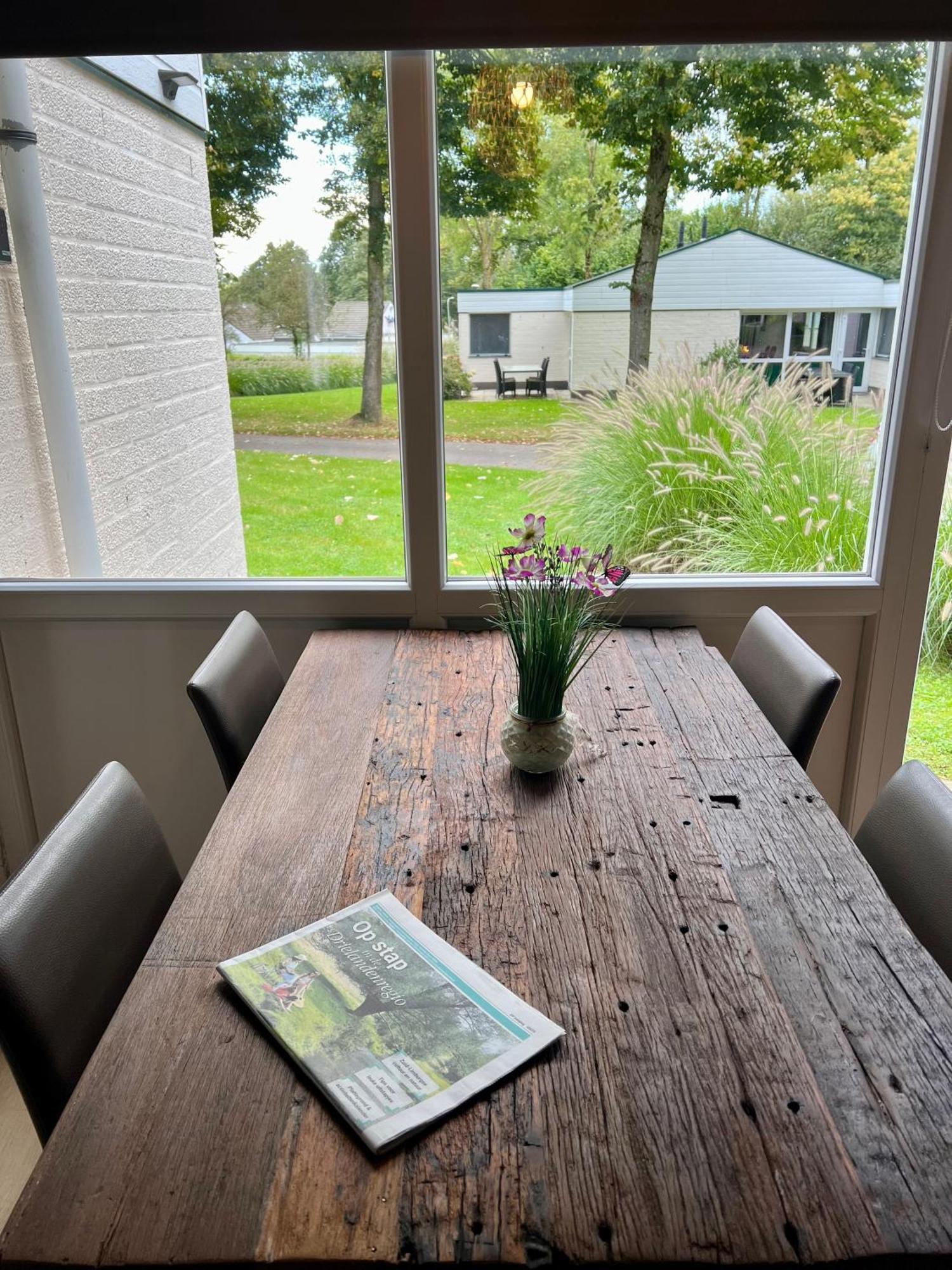Gehele Bungalow Zuid-Limburg Op Een Park Simpelveld Exterior foto